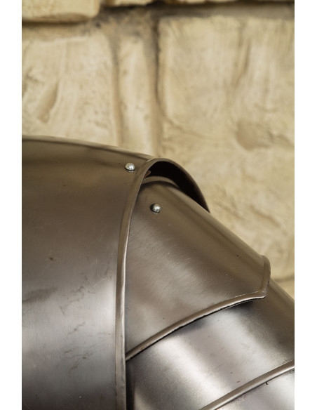 Spalline medievali in acciaio lucido...