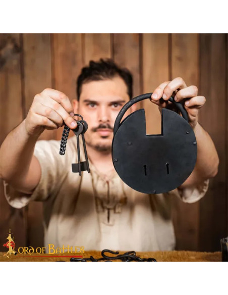 Lucchetto in ferro forgiato a mano...