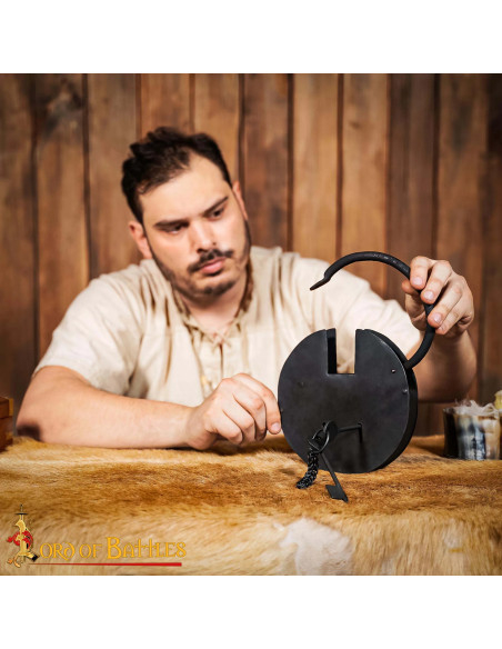 Lucchetto in ferro forgiato a mano...