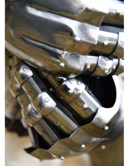 Guanti medievali del XIV secolo con...