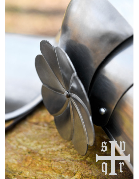 Proteggitori medievali in acciaio per...