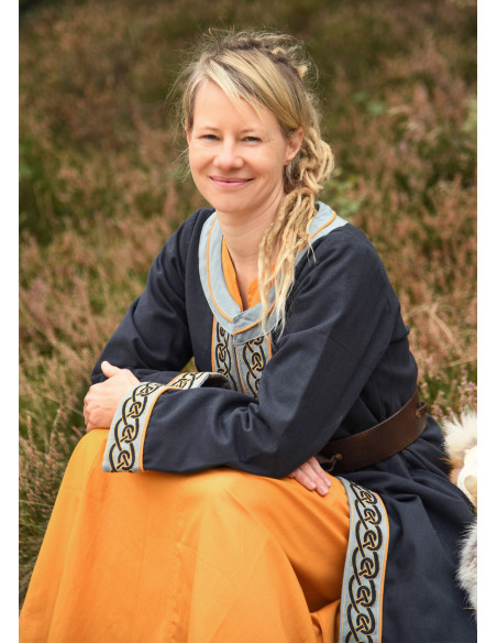 Abrigo vichingo ricamato modello...