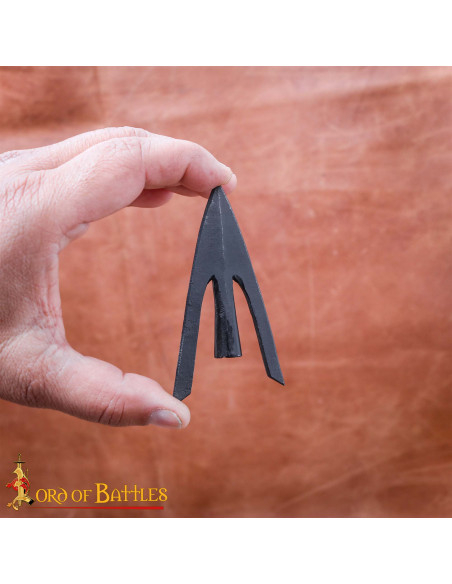 Punta di freccia medievale, coda di...