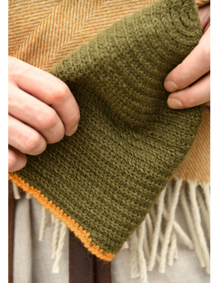 Cappello di lana all'uncinetto,...