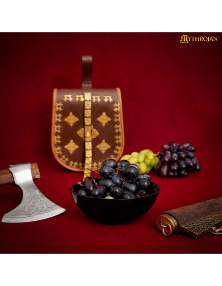 Set di 2 ciotole medievali in corno...