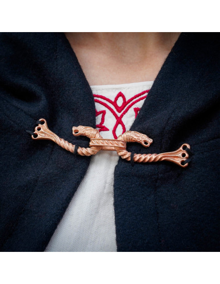 Chiusura di mantello celtico...