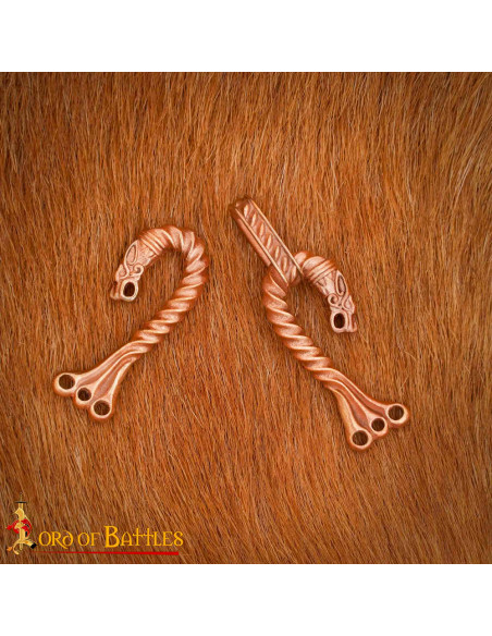 Chiusura di mantello celtico...