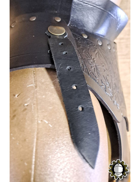 Pettorale medievale in cuoio modello...