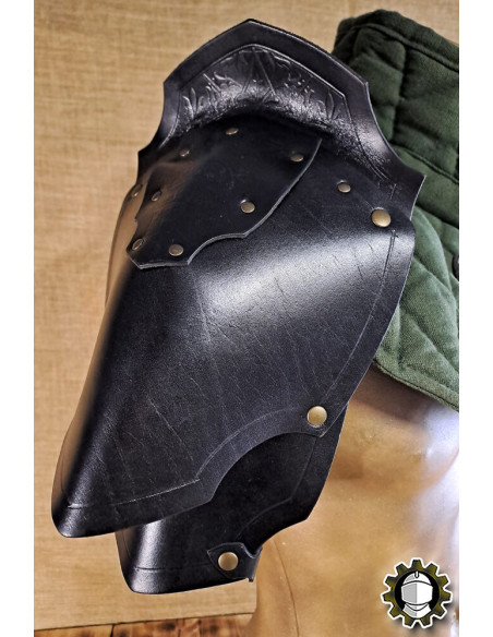 Spalline medievali in pelle modello...