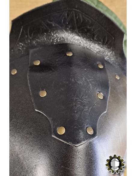 Spalline medievali in pelle modello...