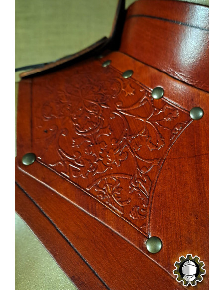 Gorjal medieval in pelle modello...