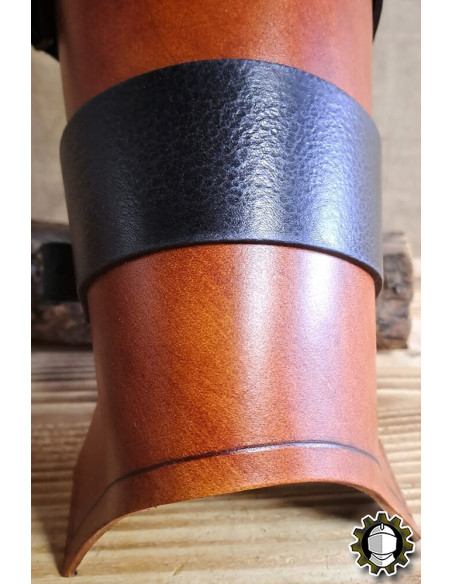 Grebe medievali in cuoio modello...