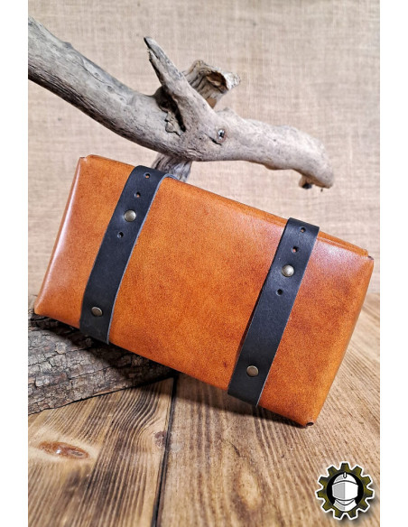 Borsa medievale in pelle modello...