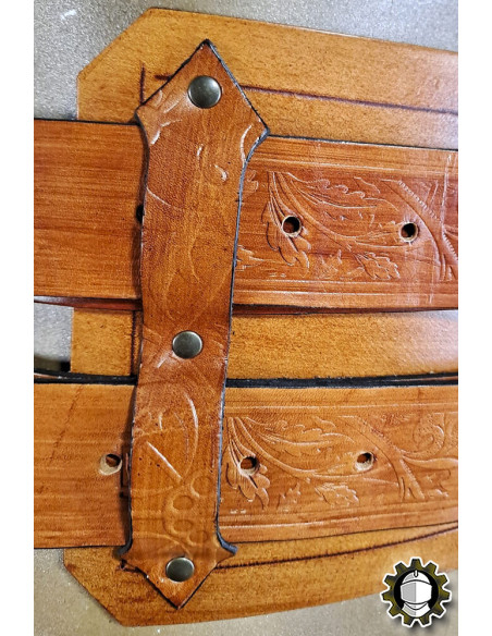 Cintura medieval larga in cuoio...