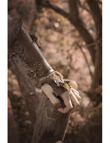 Bracciali barbari lunghi modello...