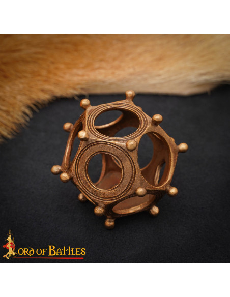 Dodecaedro romano in bronzo fuso