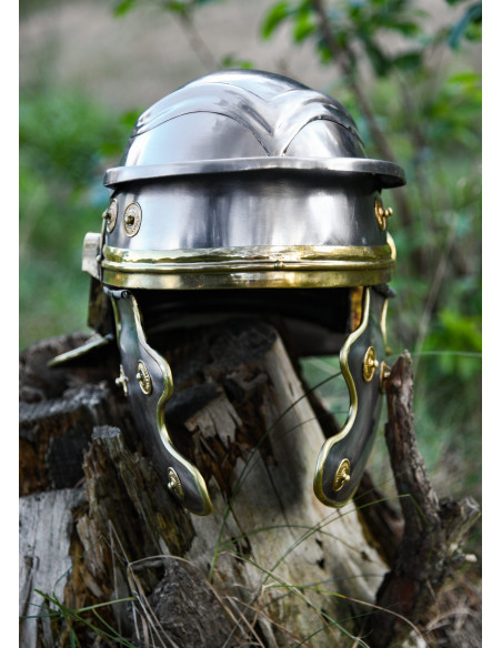 elmo imperiale romano