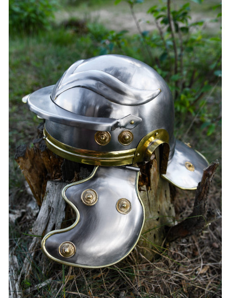 elmo imperiale romano