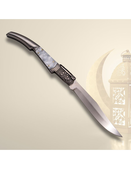 Navaja Carraca serie Perla con grabados