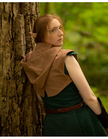 Coprispalla medievale con cappuccio...