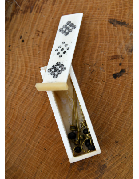 Scatolina Vikinga realizzata in osso Scatolina Vikinga realizzata in osso