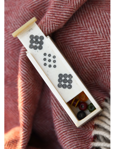 Scatolina Vikinga realizzata in osso Scatolina Vikinga realizzata in osso