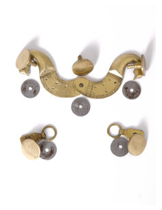 Fissaggi e bottoni per Lorica Hamata Romana 2