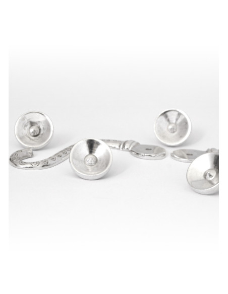 Fissaggi e bottoni, Lorica Hamata...