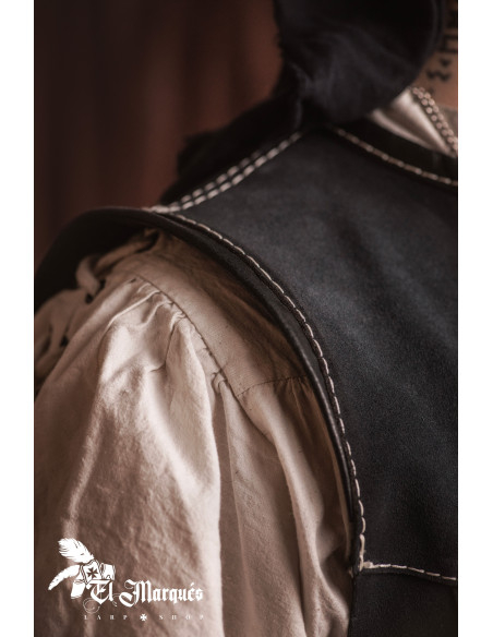 Cuoio nero per pirati, uomini