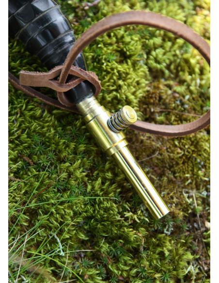 Polveriera in corno con tappo in...