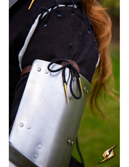 Braccia medievali in acciaio modello...