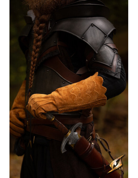 Guanti medievali a scaglie in pelle...