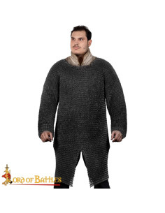 Cotta di maglia ad anello tondo annerita rivettata