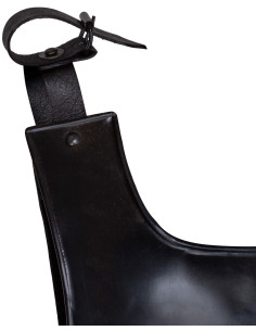 Corazza medievale in acciaio modello Nova, finitura annerita 2