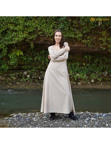 Vestito medievale con collo rotondo...