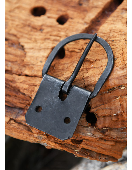 Fibbia forgiata a mano con lamiera,...