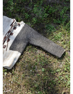 Maniche a maglia di maglia, anelli diametro 8 mm. 2