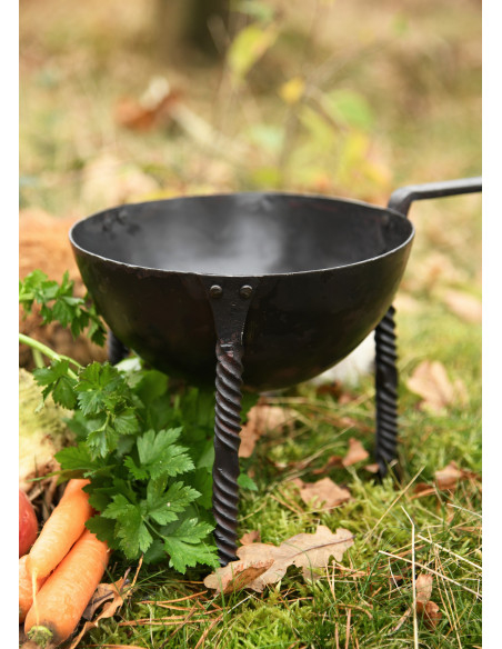 Padella-tripode medievale forgiata a...