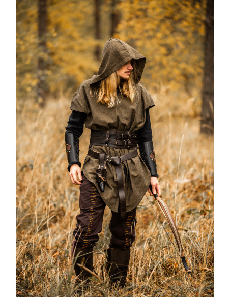 Tunika medievale con cappuccio...