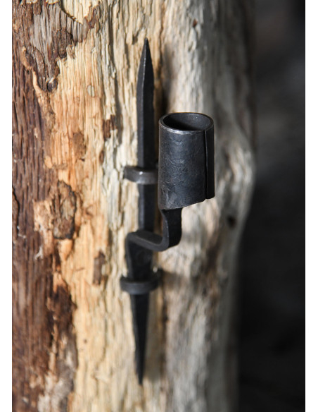 Appendiabiti medievale da parete con...