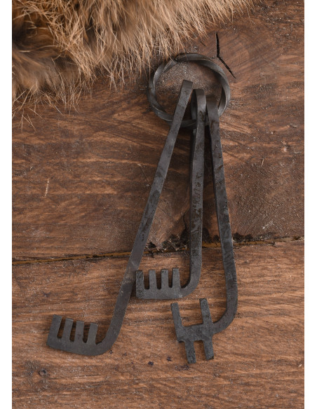 Chiavi medievali con portachiavi,...