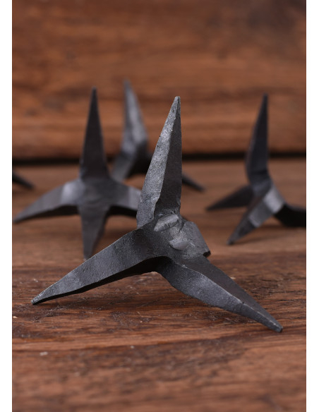 Abrojo militare medievale, forgiato a...