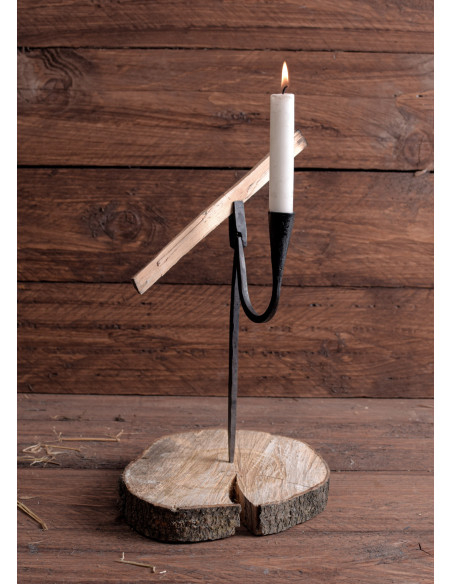 Candelabro di giunco forgiato a mano...