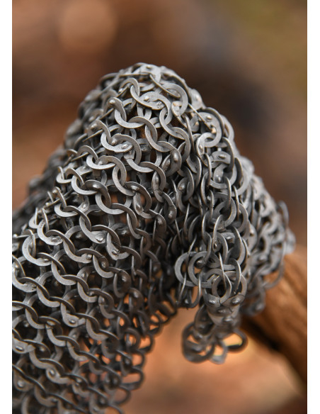 Pezzo di maglia di 20 x 20 cm. anelli...