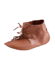 Scarpe vichinghe stile Hedeby, chiusura con lacci