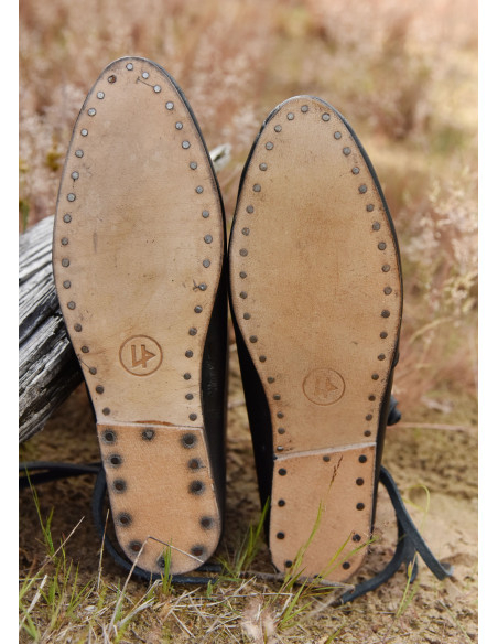 Scarpe vichinghe medievali precoci...
