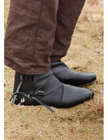 Scarpe vichinghe medievali precoci...