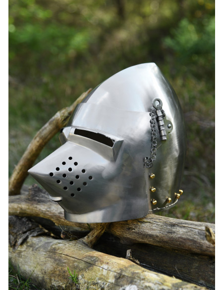 Casco con muso di levriero del XIV...