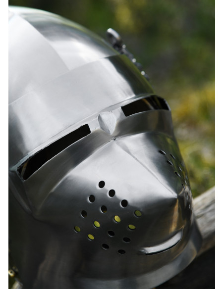 Casco con muso di levriero del XIV...