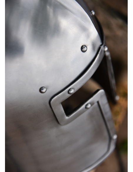 Barbuta italiana funzionante, anno 1440